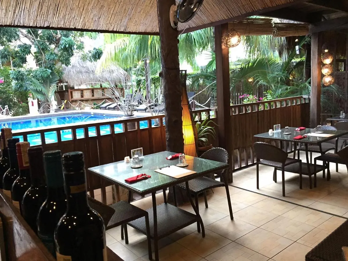 Palms Cove Resort Panglao 3*,